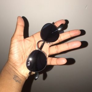 Ray Bans Sunglasses with Case
